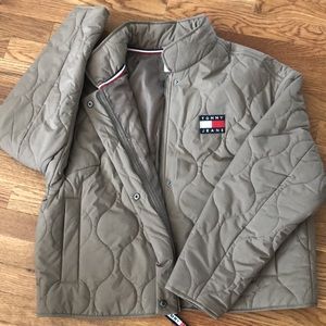 Tommy Jeans light puffer jacket. Excellent condition!